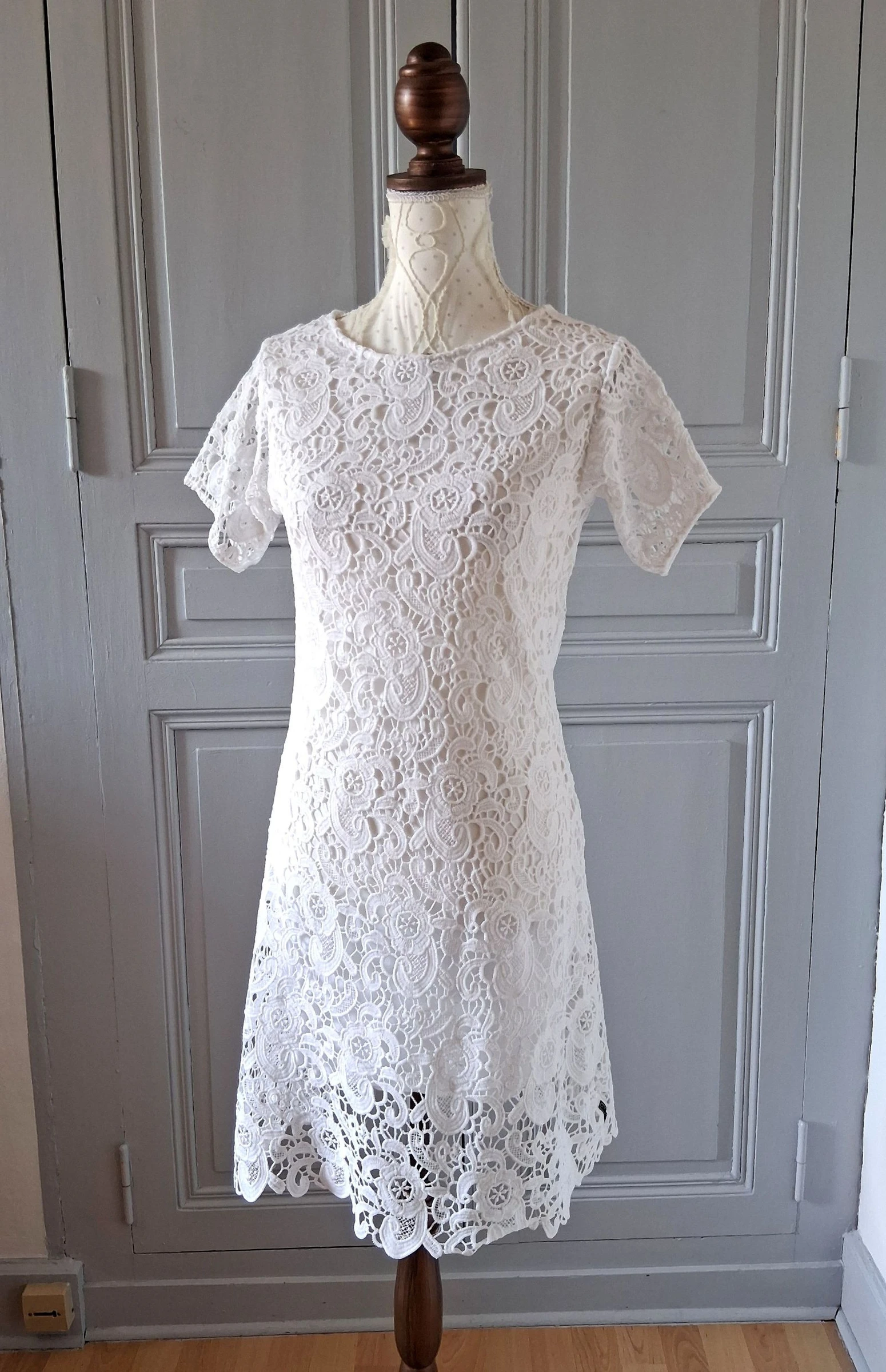 Robe blanche en dentelle guipure Blanc du Nil - Taille 36